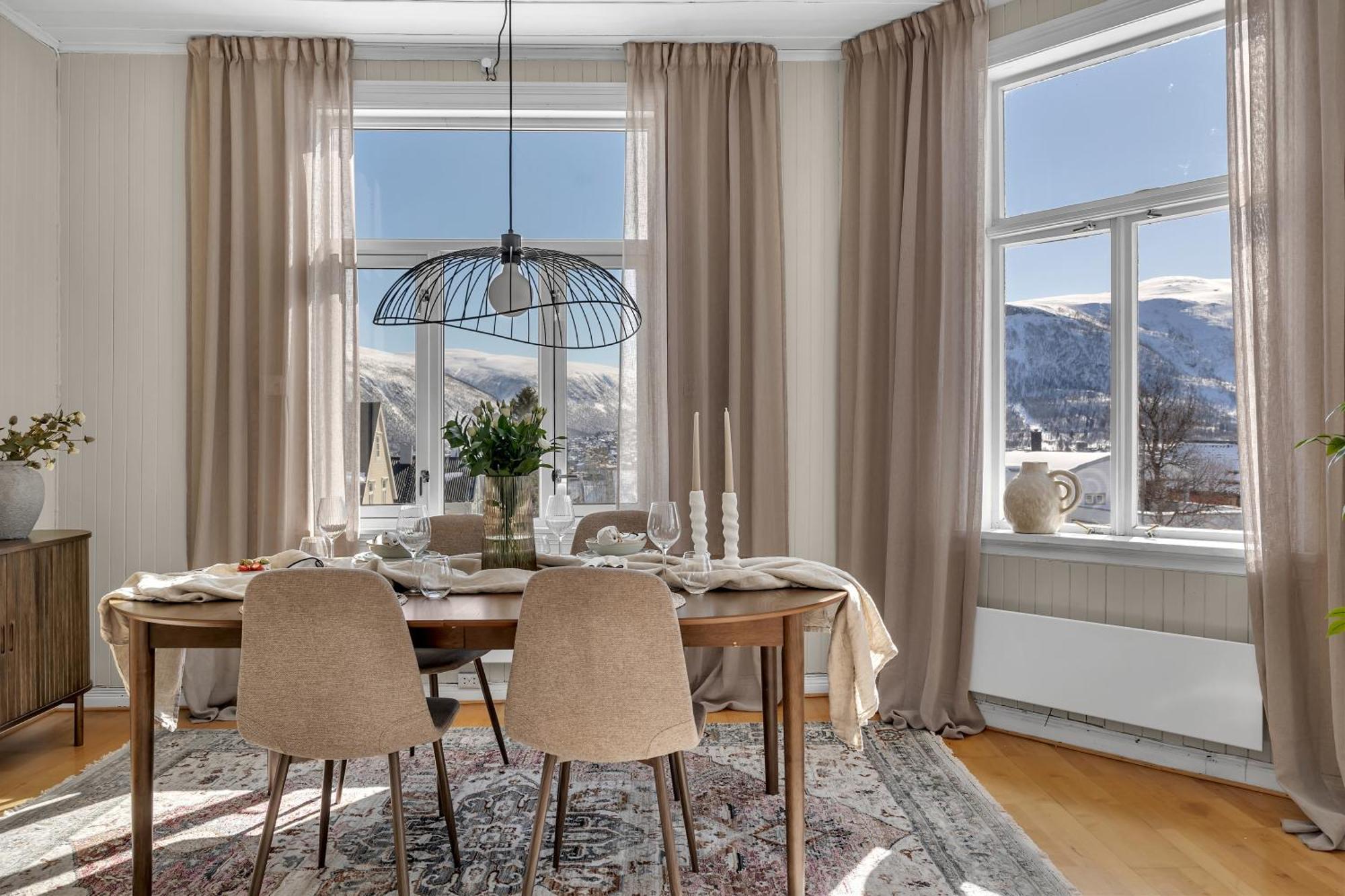 Amazing Tromso City Apartment With Free Parking And Lovely City Views! エクステリア 写真